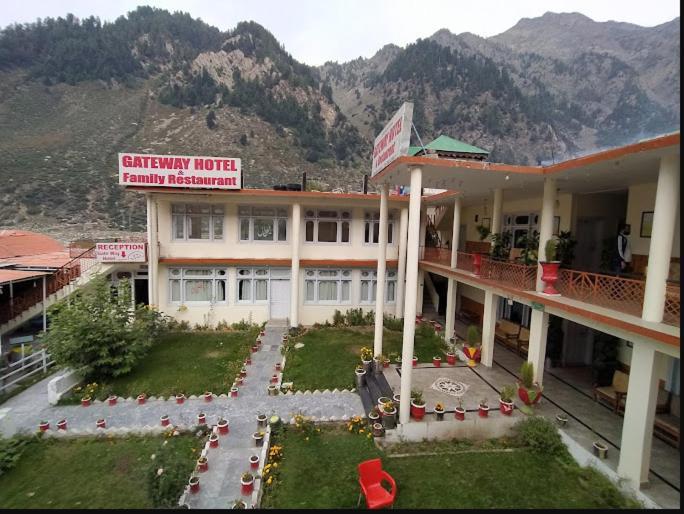 Gateway Hotel Naran Extérieur photo